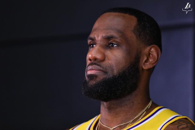 热身赛-廖三宁15分 中国男篮惨败澳大利亚33分